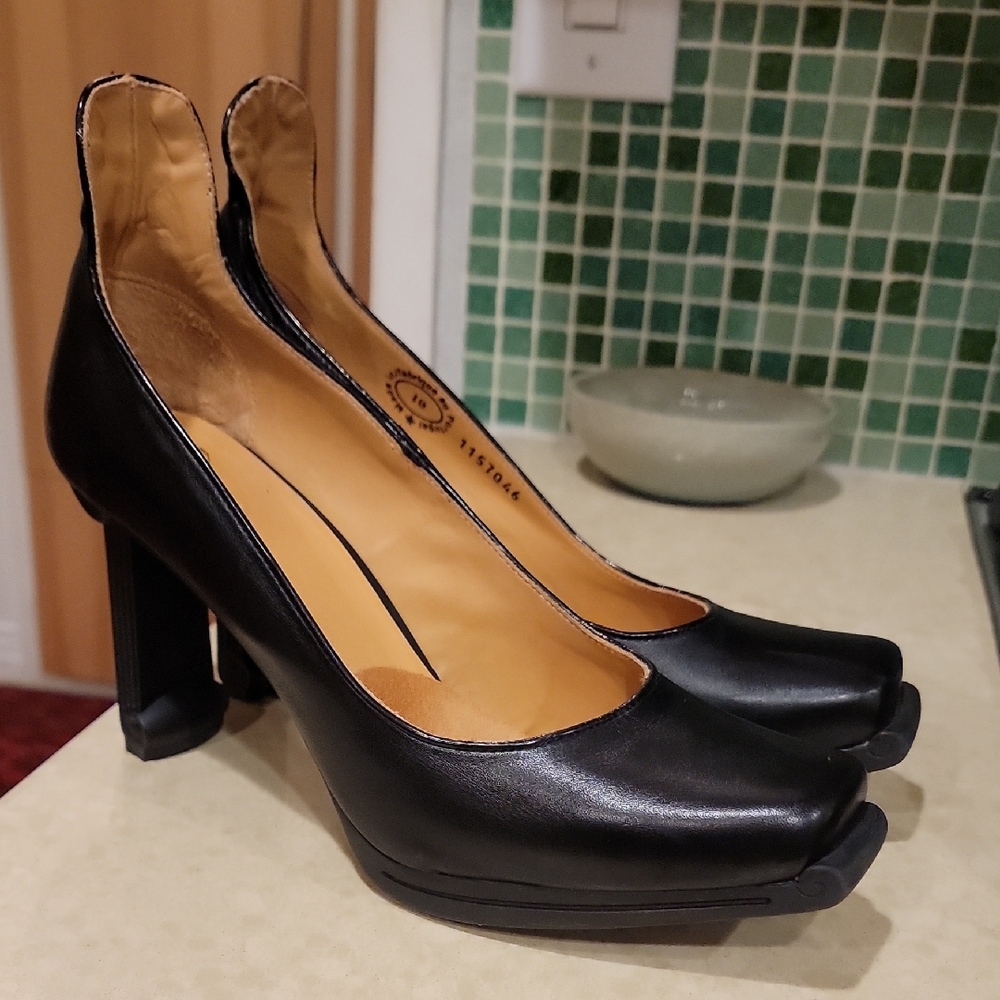 Black Heels with Chunky High Heel and Square Toe